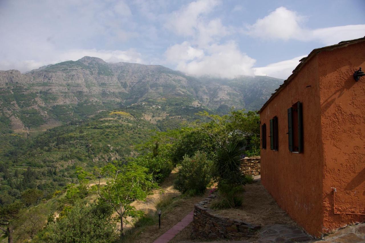 Ikarian Centre - Accommodation & Mountain Hiking Evdilos  Esterno foto