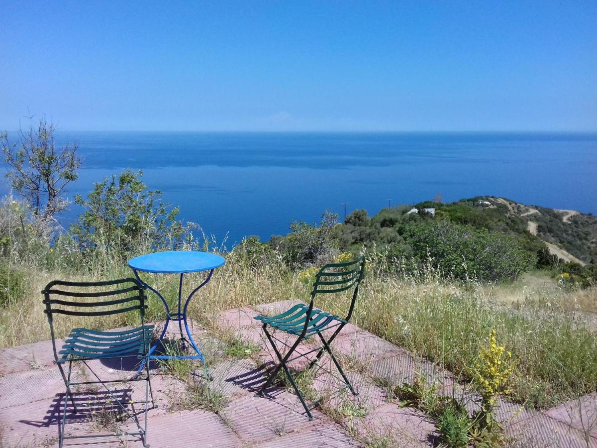 Ikarian Centre - Accommodation & Mountain Hiking Evdilos  Esterno foto