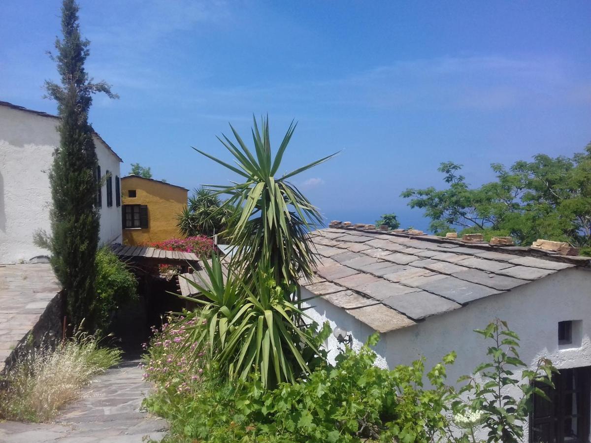 Ikarian Centre - Accommodation & Mountain Hiking Evdilos  Esterno foto